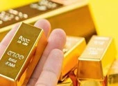 Giá vàng nhảy múa loạn xạ, khách hàng thờ ơ ảnh 1 Giá vàng vọt lên 57 triệu đồng/lượng, nhà đầu tư mua 17 tấn
