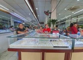 Giá vàng 'bừng sáng', nhà đầu tư cá voi mua thêm gần 5 tấn ảnh 1 Giá vàng cất cánh trở lại