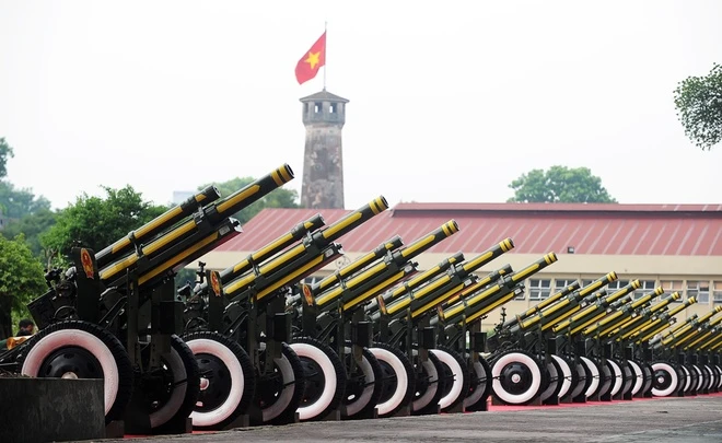 Chùm ảnh: 21 phát đại bác vang lên trong ngày Quốc khánh ảnh 6 Chùm ảnh: 21 phát đại bác vang lên trong ngày Quốc khánh ảnh 6