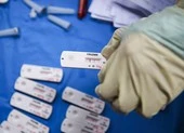 Hàng trăm cơ sở đầu cơ, tăng giá kit test, thuốc COVID-19 ở Hà Nội bị xử lý ảnh 2 Cấp bách đưa kit test COVID-19 vào bình ổn giá