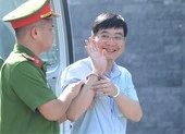 Gian lận điểm Sơn La: Người công an 'bí ẩn' đến tòa ảnh 2 Gian lận điểm Hòa Bình: Cựu thượng tá công an bị phạt 6 năm tù