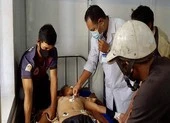 Cha tự tử vì cuộc sống bế tắc, để lại vợ cùng 2 con nhỏ ảnh 1 3 người bị sét đánh, 2 người chết