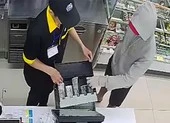 4 anh em ruột rủ nhau lập băng cướp khiến người dân khiếp sợ ảnh 1 Bắt thanh niên dùng dao cướp Ministop ở Tân Phú