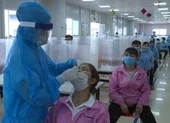 F1 cố thủ trong nhà, công an phải điều xe cẩu cưỡng chế đưa đi ảnh 2 1 ca dương tính COVID-19 có tới 440 trường hợp F1