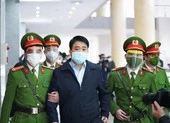 Cựu chủ tịch Nguyễn Đức Chung đề nghị triệu tập hàng loạt thuộc cấp ảnh 3 Hình ảnh ông Nguyễn Đức Chung trong phiên xử công khai đầu tiên