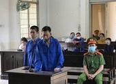 Đang ngồi ăn ở vỉa hè, bất ngờ bị đâm nhiều nhát ảnh 1 Mâu thuẫn tình cảm, tưới xăng đốt cả nhà vợ hờ