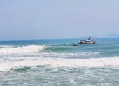 Khen tặng thanh niên 20 tuổi cứu 3 người bị đuối nước ảnh 2 Nhóm học sinh lớp 6 tắm biển, 1 em đuối nước tử vong