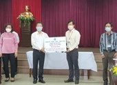 Đám hỏi mùa COVID-19: Trao sính lễ ngay chốt kiểm dịch ảnh 2 Xét nghiệm thần tốc, Đà Nẵng thưởng nóng cho Sơn Trà và CDC