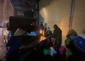 Lấy búi tóc khổng lồ trong dạ dày bé trai 7 tuổi mắc hội chứng lạ ảnh 3 Chạy xe máy từ TP.HCM về Thanh Hoá, thai phụ chuyển dạ giữa đường