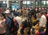 Cục Hàng không lên tiếng về sự cố máy bay trượt đường băng ảnh 3 Hàng trăm chuyến bay bị trễ, hủy tại Tân Sơn Nhất