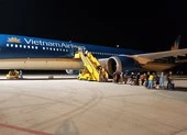 Đưa 340 công dân Việt Nam ở Ấn Độ về nước ảnh 2 Chuyến bay đầu tiên đến Trung Đông đưa công dân về nước