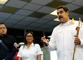 Gần 1.000 binh lính, cảnh sát đào ngũ khỏi Venezuela ảnh 2 Ông Maduro sẽ thay toàn bộ nội các?