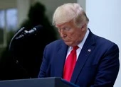 Ông Trump, ông Macron muốn G7 họp trực tiếp, dù COVID-19 ảnh 2 Ông Trump chia buồn 100.000 người chết vì COVID-19 tại Mỹ