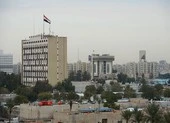 Đoàn xe quân sự Mỹ nổ tung ở Iraq ảnh 3 Rocket rơi xuống Vùng Xanh ở Iraq, Mỹ cho trực thăng tuần tra