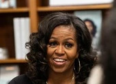 Bị cấm Twitter cá nhân, ông Trump dùng tài khoản chính phủ ảnh 4 Bà Obama: Nên cấm vĩnh viễn các tài khoản xã hội của ông Trump