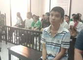 Trộm một lúc 5 điện thoại rồi trốn sau chậu cây kiểng ảnh 3 Vắng luật sư, tòa hoãn xử bị cáo có bệnh án tâm thần
