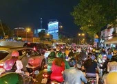 Đường phố Đà Nẵng kẹt cứng trong ngày cuối năm ảnh 8 Nhiều tuyến đường kẹt xe trước giờ đón năm mới 2021