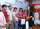 Tiếp nhận quỹ điều trị tim bẩm sinh cho trẻ em nghèo Đà Nẵng ảnh 4 Ký kết hợp tác chương trình “Tiếng vọng từ trái tim”