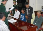 Người yêu bỏ rơi, 2 cô gái sang Trung Quốc sinh con để bán ảnh 2 TP.HCM: Truy tố 9 vụ, 26 bị can tội mua bán người