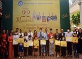 Phim Việt đua nhau ra rạp mùa tết Nhâm Dần ảnh 2 22 sinh viên, con em y bác sĩ TP.HCM nhận học bổng 'Ươm mầm blouse trắng'