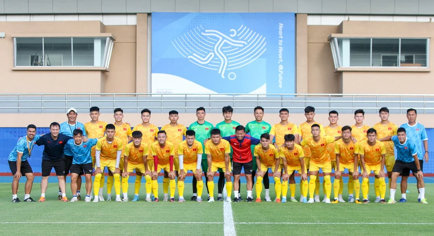 Đội tuyển Olympic Việt Nam với nhiều cầu thủ dưới 20 tuổi không đặt mục tiêu cụ thể tại sân chơi lớn châu Á. Ảnh: VFF. ảnh 2 hoang-anh-tuan-olympic-2.jpg