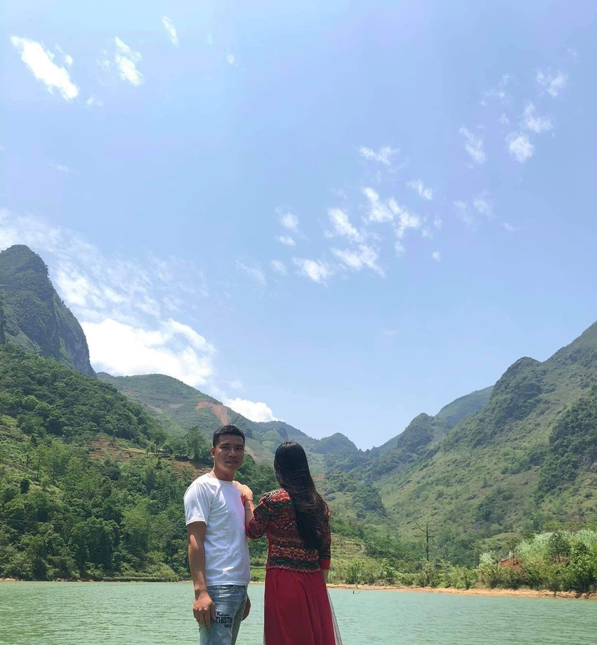 Sông Nho Quế là nơi thu hút đông đảo du khách tới thăm quan và trải nghiệm. Ảnh: PHƯƠNG LÊ. ảnh 2 Du-khach-can-nhac-khi-toi-song-nho-que 1-ha-giang-2.jpg