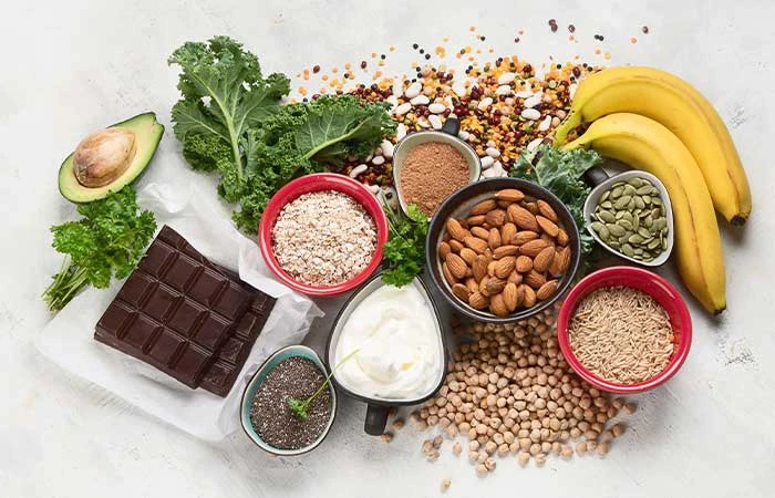 Thực phẩm cần hạn chế khi đang bị chứng đau nửa đầu vì nó liên quan đến quá trình trao đổi chất. Ảnh: Shutterstock. Thuc-pham-nen-an-va-can-han-che-de-kiem-soat-chung-dau-nua-dau-2.jpg