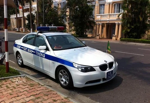 BMW 530i tại Đà Nẵng. Ảnh:Mai Xuân Mẫn. BMW-530i-3505-1405079434.jpg