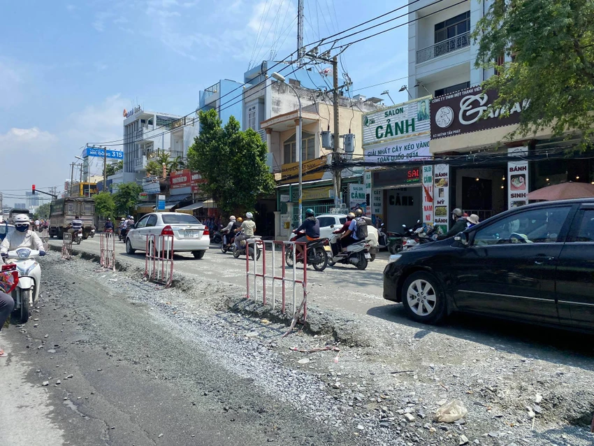 Dân mong ngóng dự án gần 300 tỉ sớm hoàn thành ảnh 2 4-HUYNH-TAN-PHaT