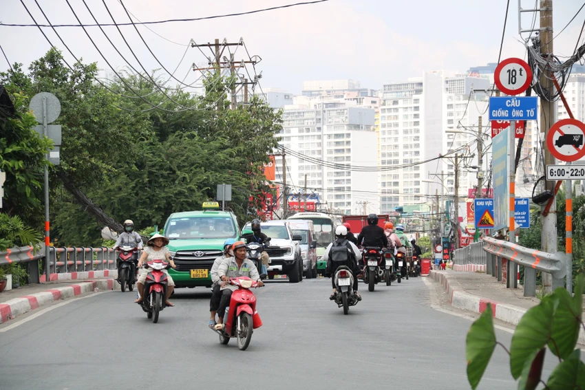 đường Nguyễn Thị Định