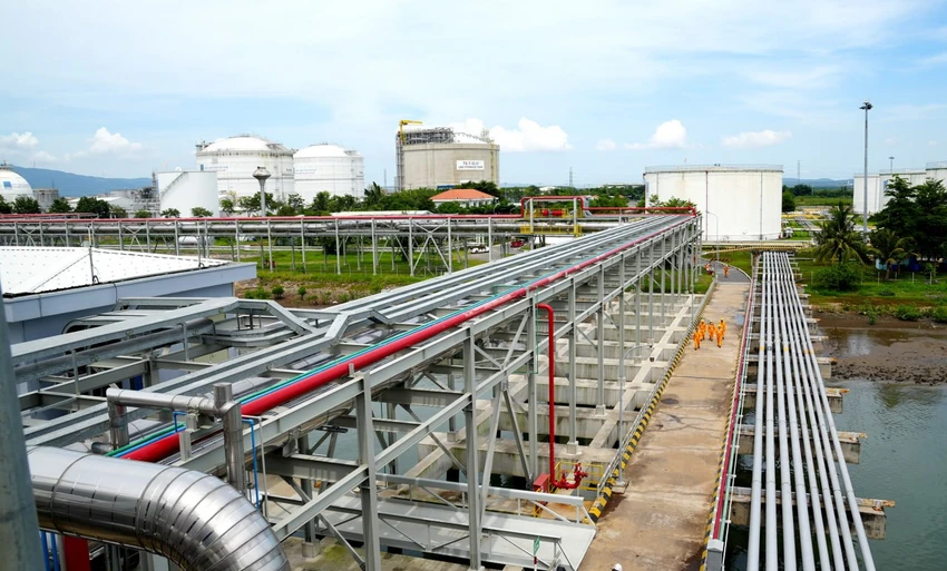 Hệ thống đường ống dẫn LNG từ cầu cảng về Kho chứa LNG KELLER-PVGAS-2.jpg