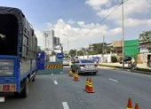 Đường Nguyễn Hữu Cảnh ngập sâu trong cơn mưa dai dẳng ảnh 7 Dự án nâng cấp đường Nguyễn Hữu Cảnh đang triển khai rất chậm