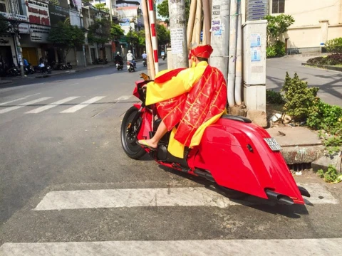 Đức Tào Phớ là một biker nổi tiếng trong giới chơi xe với nhiều bộ ảnh độc. ảnh 4 11024759-1066420560040947-7531-2203-6479