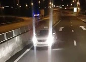 Lập biên bản tài xế chạy ngược chiều trên cao tốc ảnh 3 Ô tô chạy ngược chiều trên cao tốc Đà Nẵng – Quảng Ngãi