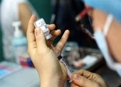 17 bệnh nhân COVID-19 rất nặng, 1 ca tiên lượng tử vong ảnh 2 'Tiêm vaccine tới đâu an toàn tới đó'