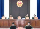 Thạc sĩ lừa ngân hàng xin giảm nhẹ hình phạt cho 8 bị cáo ảnh 3 Thạc sĩ lừa ngân hàng lấy tiền làm xăng giả đối diện 30 năm tù
