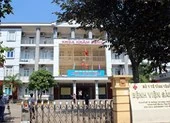 Nữ hộ sinh bị đánh vỡ hốc mắt, xương mũi trong thang máy ảnh 3 Đánh bác sĩ dã man vì chuyện quay phim vợ đẻ