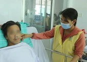 Bác sĩ đứng giữa chọn lựa ghép da con cứu mẹ già 82 tuổi ảnh 3 Vợ người bị rắn hổ mang cắn tặng 80 triệu hỗ trợ người khác