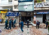 Bắt trai Tây 'dỏm' lừa tiền bằng chiêu nhận quà từ nước ngoài ảnh 2 Vụ nổ sập tường ở Phú Nhuận là do rò rỉ khí gas