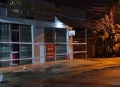 Gia Lai: 1 cán bộ nhiễm COVID-19, xét nghiệm hơn trăm người ảnh 2 Người dân TP Buôn Ma Thuột đi chợ phải có giấy xét nghiệm