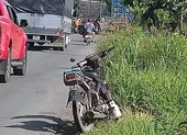 Bình Dương: Cựu phó công an xã treo cổ trong trụ sở ảnh 1 1 người chết trong tư thế treo cổ ở ven sông tại huyện Hóc Môn