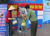 Xét xử công an nghĩa vụ dùng súng bắn đồng đội ảnh 2 Công an Vĩnh Long lắp đặt ATM gạo hỗ trợ người khó khăn
