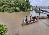 Tìm thấy thi thể Đại úy CSGT bị lật canô ảnh 2 2 chị em họ bị đuối nước trên sông Hậu