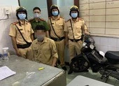 Người dân nên nộp phạt, đăng kí xe ở đâu khi có dịch COVID-19? ảnh 2 Thanh niên chạy xe máy xỉn rượu, dương tính ma tuý