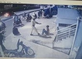 Công an huyện Bình Chánh nói về clip CSGT đánh người ảnh 2 Xác minh clip CSGT chĩa súng, đánh người