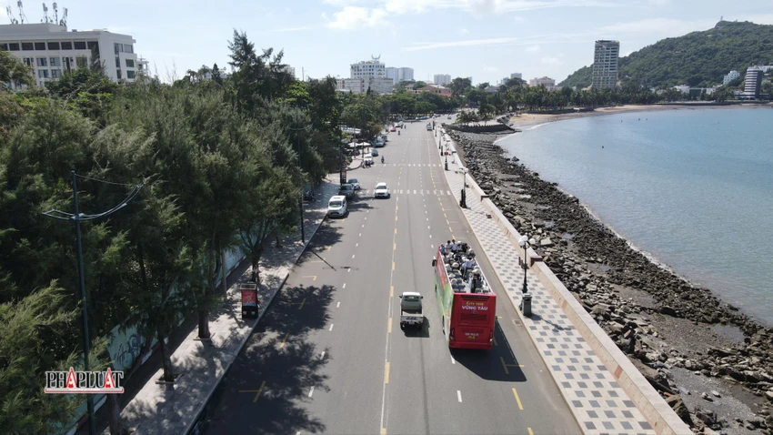 Dự kiến tour sẽ đưa du khách đi qua cung đường ven biển và các danh lam, thắng cảnh, di tích lịch sử - văn hóa của TP Vũng Tàu. Ảnh: TK ảnh 2 Xe_buýt_2_tầng_h4.jpg