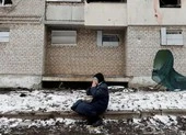 AP: Nga bắn hơn 30 tên lửa vào trung tâm quân sự sát biên giới Ba Lan ảnh 2 Ngày 17: Ukraine nói Nga pháo kích 24/24, Moscow doạ bắn xe chuyển hàng quân sự