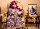 Con trai Bin Laden cưới con gái kẻ cầm đầu vụ khủng bố 11-9 ảnh 2 Mẹ Osama bin Laden lần đầu nói về quá khứ 'tẩy não' của con