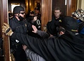 Có cảnh báo người ủng hộ ông Trump muốn Điện Capitol nổ tung ảnh 2 Điều tra 35 cảnh sát liên quan vụ bạo loạn Điện Capitol