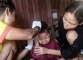Pháp lên án bạo lực 'mù quáng và chết người' ở Myanmar ảnh 2 Quân đội Myanmar không kích, bé trai 3 tuổi sống sót kỳ diệu